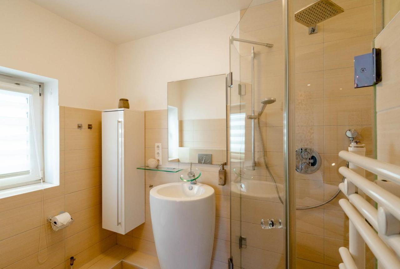 Ferienwohnung Viktory เวสเทอร์แลนด์ ภายนอก รูปภาพ